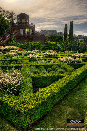 Newton Gardens_vert