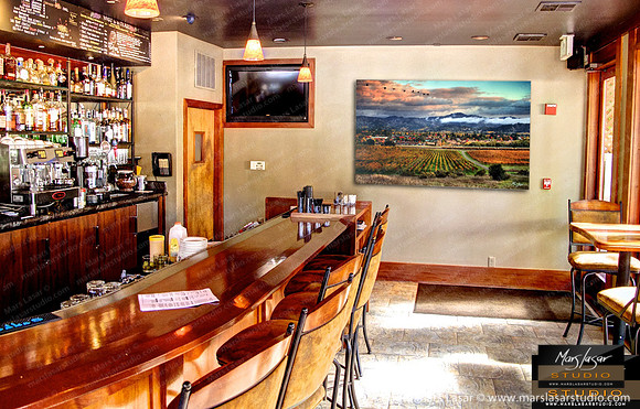 Hurley's Restaurant_install