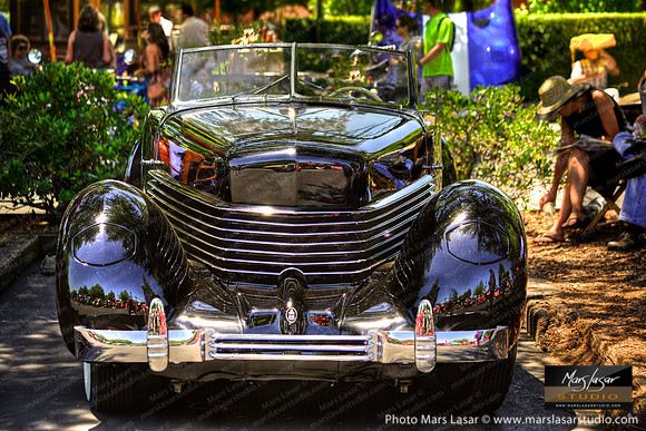 1936 Cord 810 Cabriolet