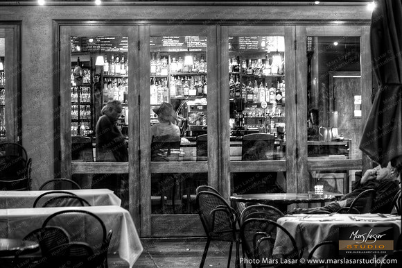 A Hurley's Night B&W